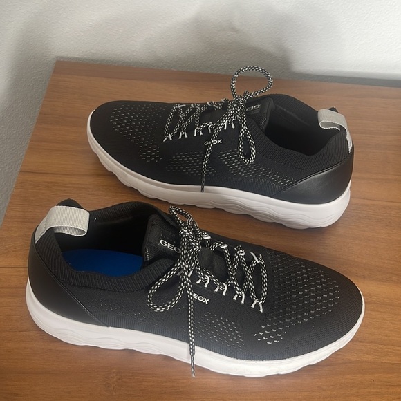 GEOX Respira sneakers size 10 - Picture 7 of 8